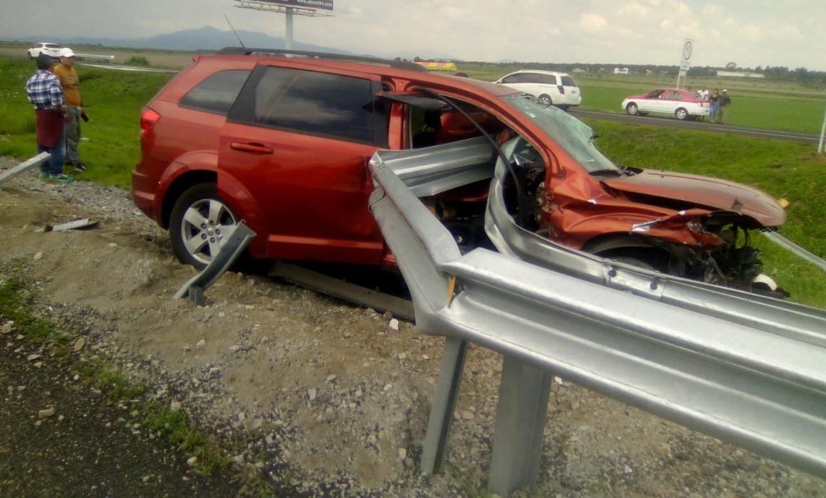 Fuerte Accidente En La México-Pachuca Deja 2 Personas Lesionadas