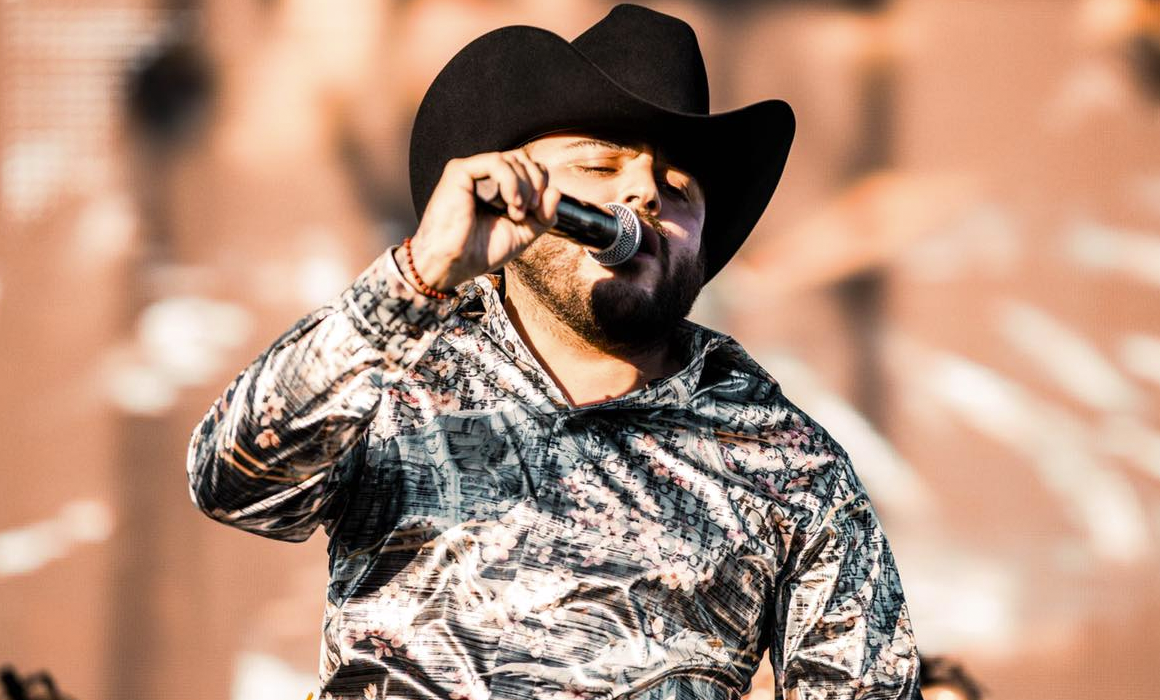 Gerardo Ortiz arranca en Pachuca conciertos por México