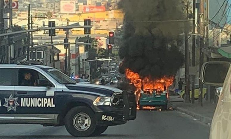 Caen 17 por quema de 24 vehículos en Baja California