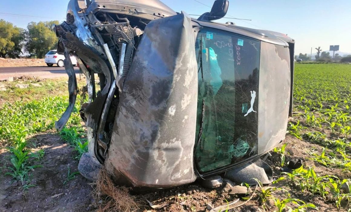 Volcadura De Camioneta En La Tlahuelilpantula Deja 2 Lesionados 4165