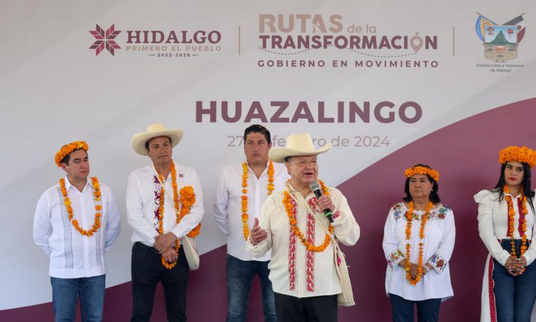 Menchaca se compromete y cumple con Huazalingo y Atlapexco