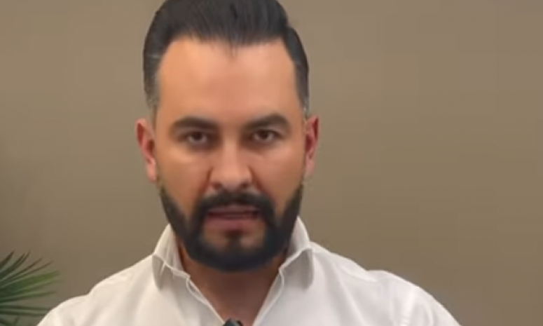 Exdiputado aclara percance automovilístico; reconoce error