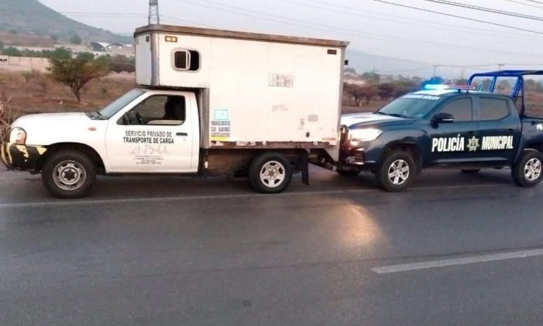 Robo de camioneta termina a balazos en Atotonilco de Tula; hay un detenido
