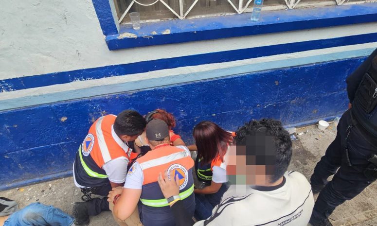 Desalojan a 800 menores de fiesta clandestina y atienden a 5 en Cdmx