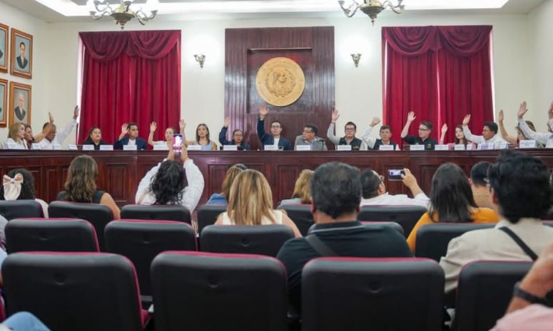 Avala asamblea de Pachuca edad mínima de 18 años para ser gobernador