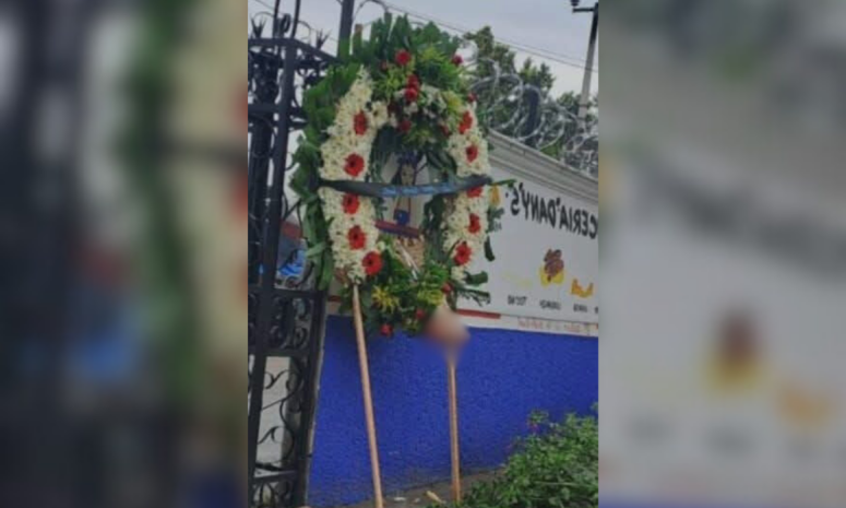 Aparece corona fúnebre con amenazas a funcionarios de la alcaldía de Tula