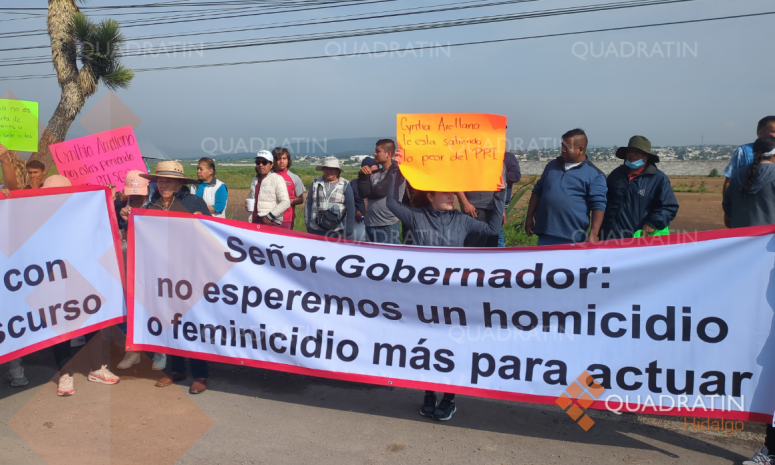 Zapotlán: bloqueo en la México-Pachuca por disputa del tianguis de Acayuca