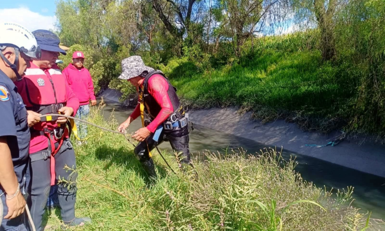 Hallan sin vida a menor desaparecido en canal de aguas negras de Tezontepec