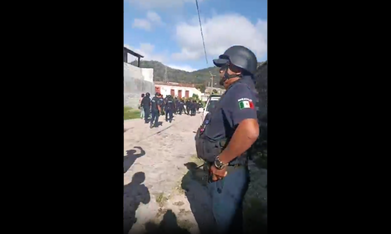 Tensión en Mineral del Monte; se enfrentan policías y pobladores