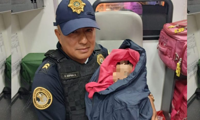 Rescatan a bebé abandonado sobre una banqueta en la CDMX