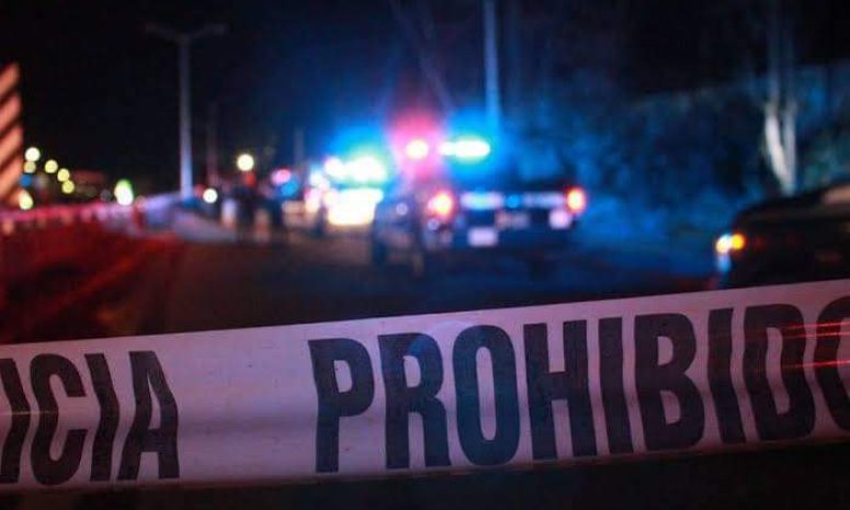 Encuentran a mujer y hombre sin vida en carretera Actopan-Progreso